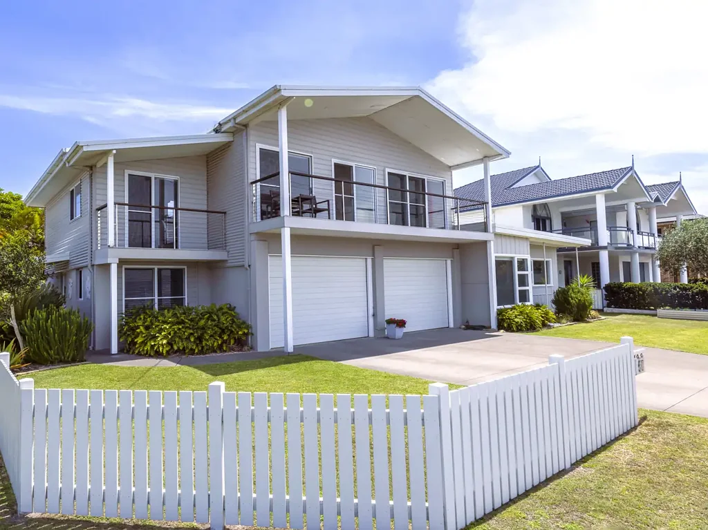 51 Soldiers Point Drive, Norah Head, NSW 2263