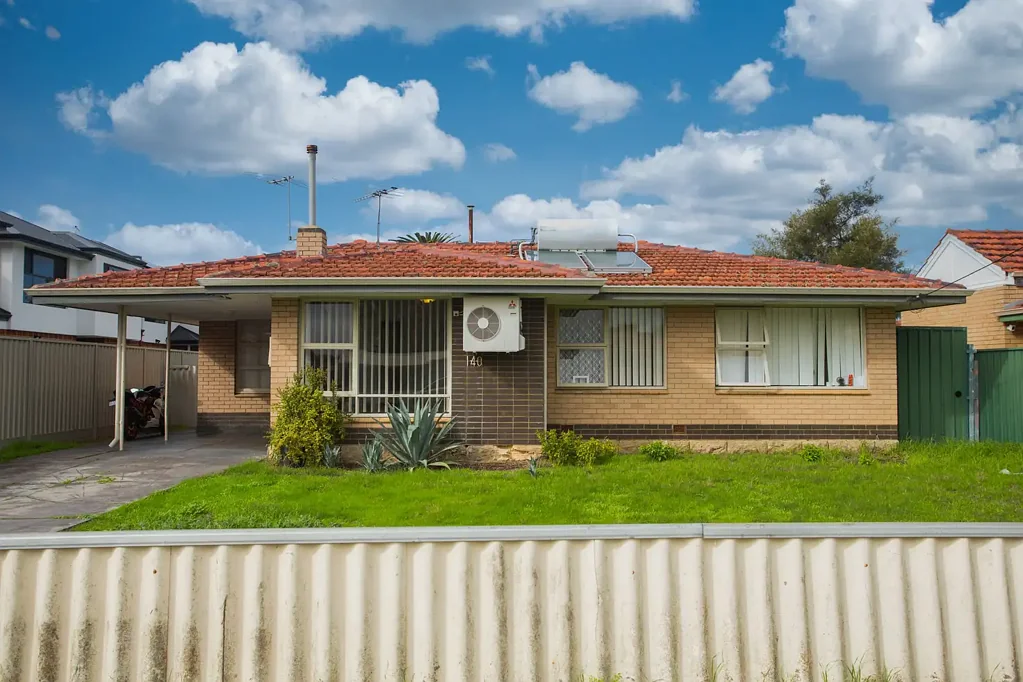 Rivervale 3 Bedroom Three-Bedroom Classic on Massive 688m2 Block with R20/50/100 Zoning