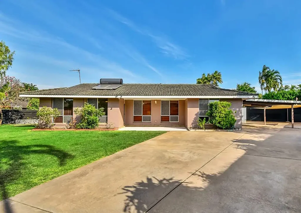 Stylish One-Storey Living with Large Block and Secure Parking