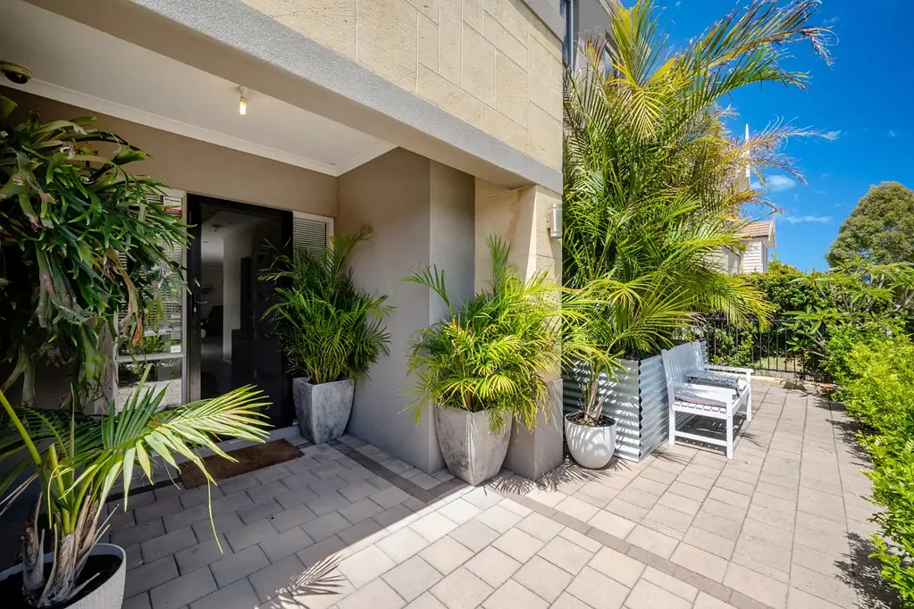 Clarkson 3Kwarto MODERN, QUALITY TOWNHOUSE