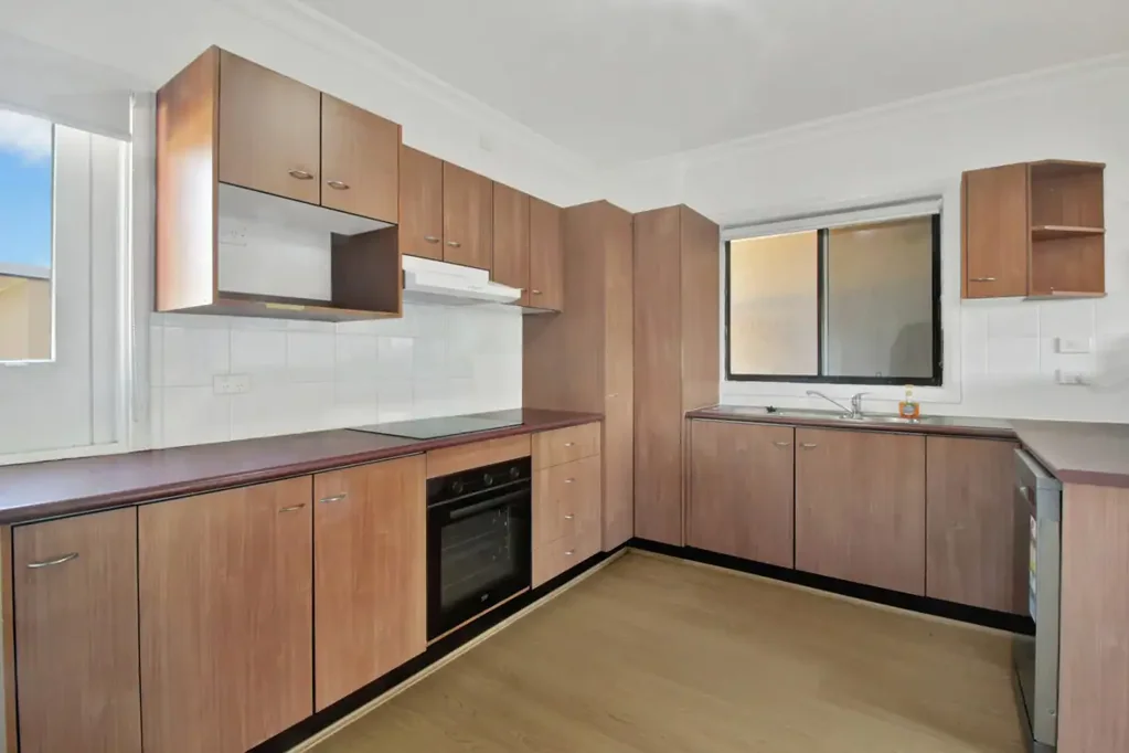 Spacious Apartment in a Sought-After Mount Keira Location