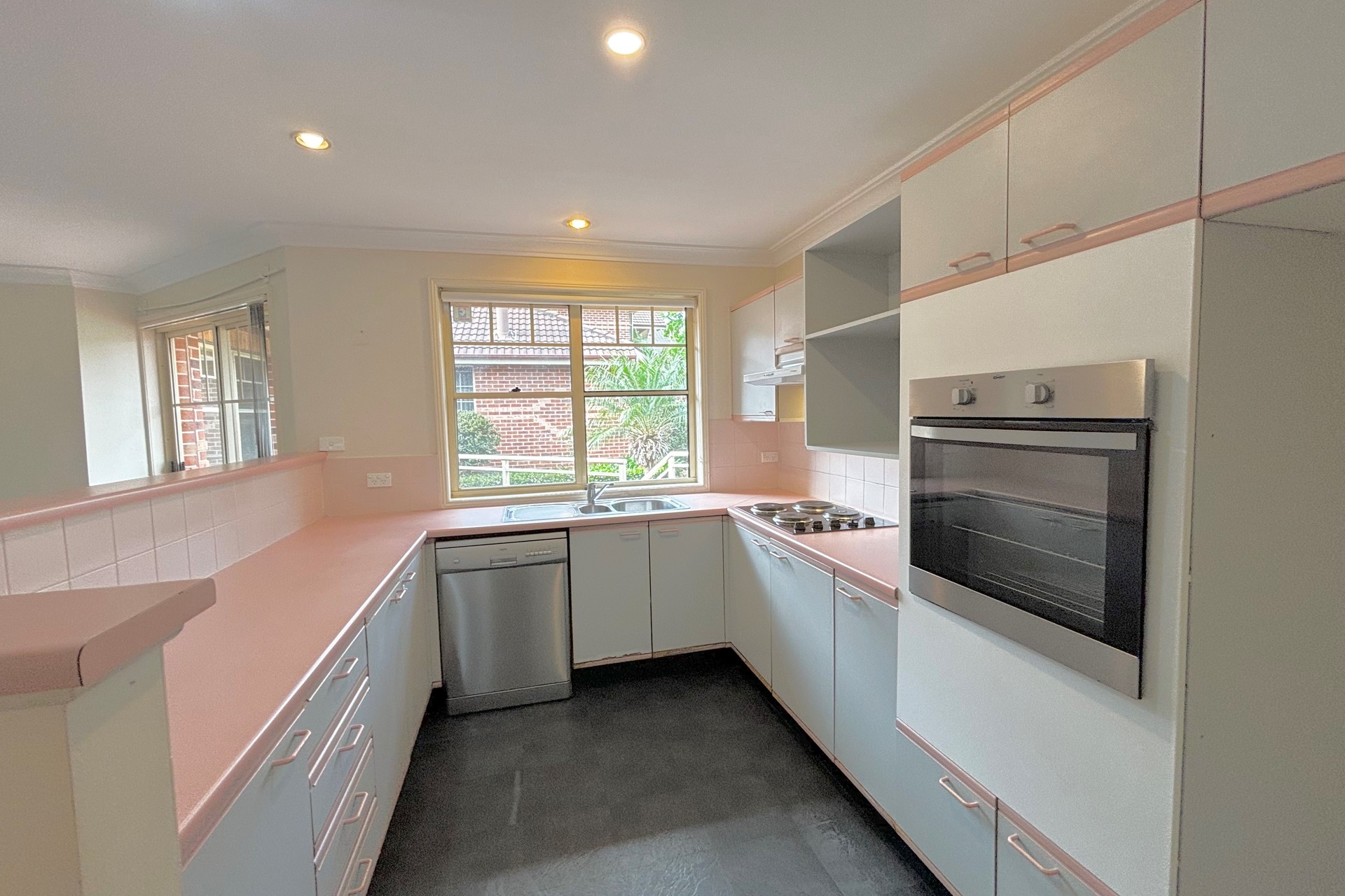 GLENGOWAN UNIT 34 40 STRATHALBYN DR, OATLANDS NSW 2117, 0 phòng ngủ, 0 phòng tắm, Townhouse