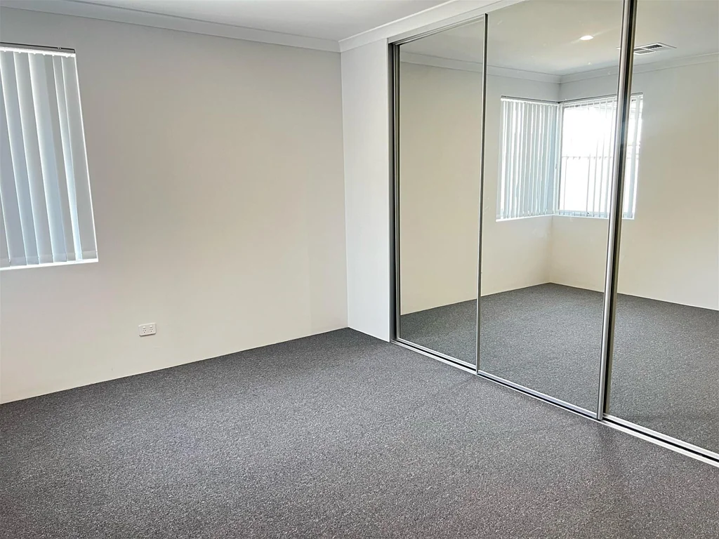 Brand-New Beauty by the Coodanup Foreshore! **MORE PHOTOS TO COME**
