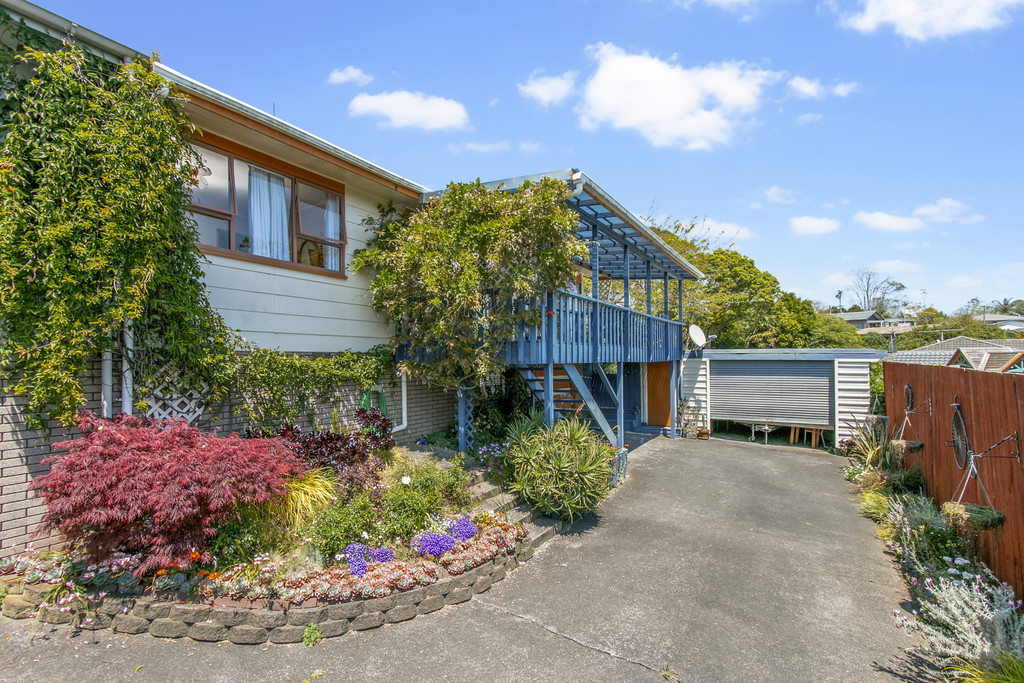 2/24 Longreach Drive, Sunnyvale, Auckland - Waitakere, 3 chambres, 0 salles de bain