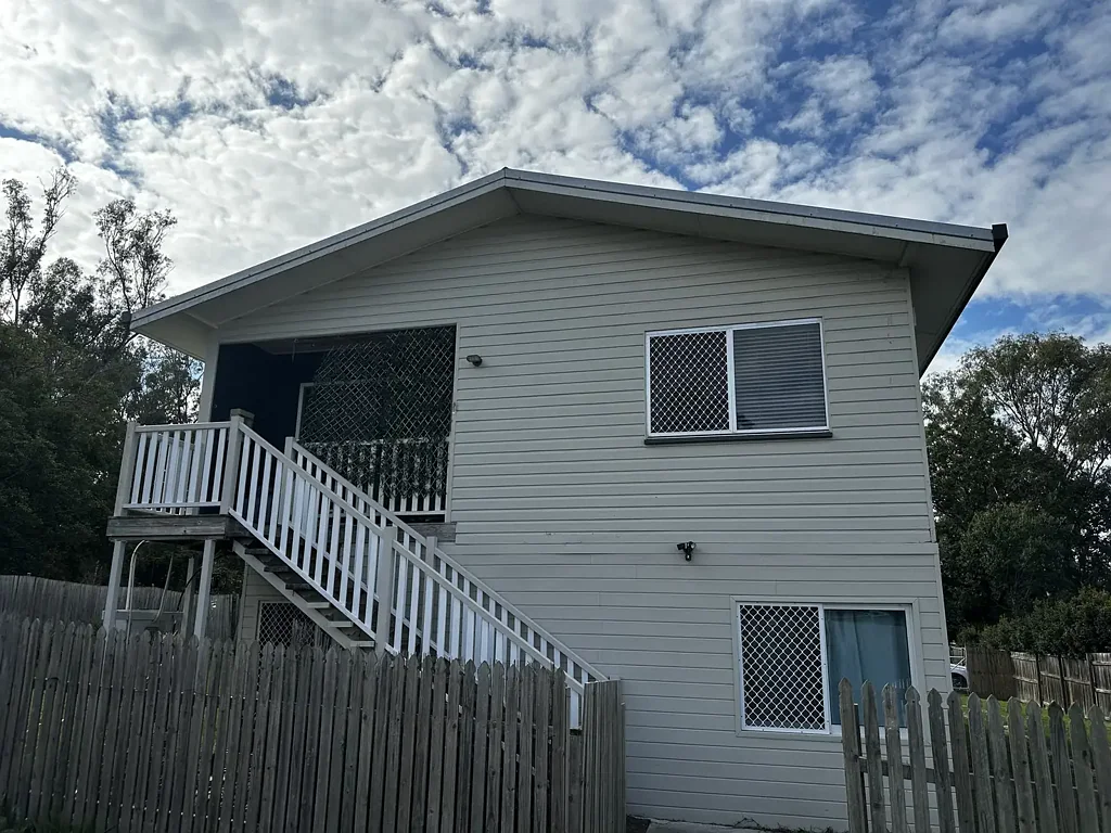 Top floor flat - 3 bedoom in Tivoli!