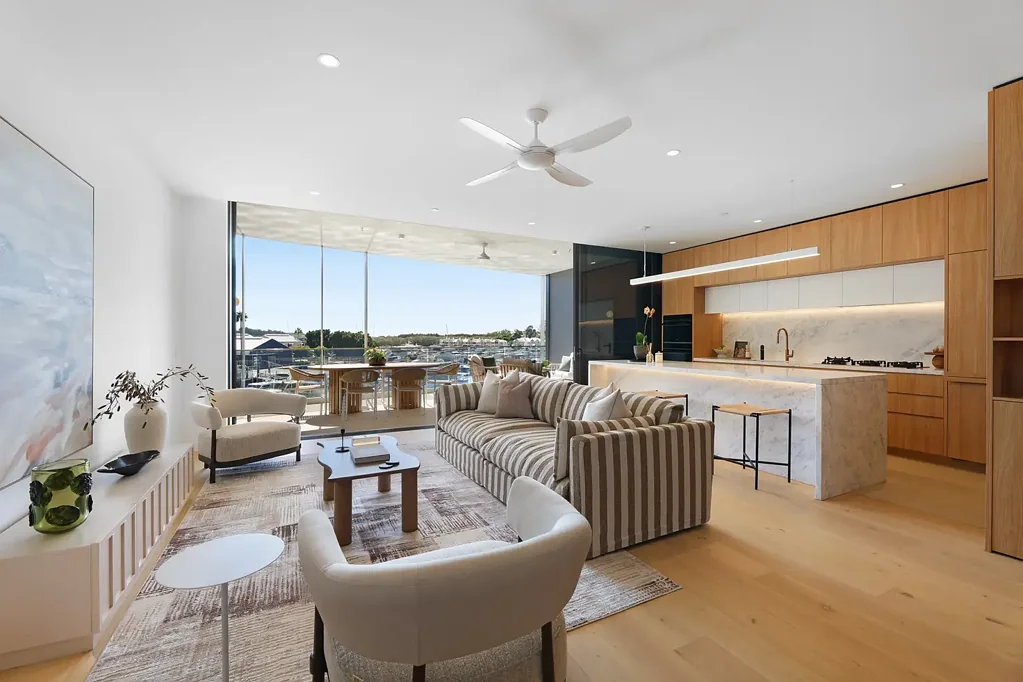 Hope Island 4침실 Harbour One Waterfront Living | North-Facing Luxury of Rare Scale