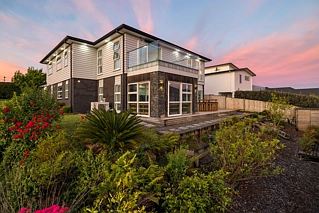 2 Tauwaka Crescent, Riverhead, Rodney District