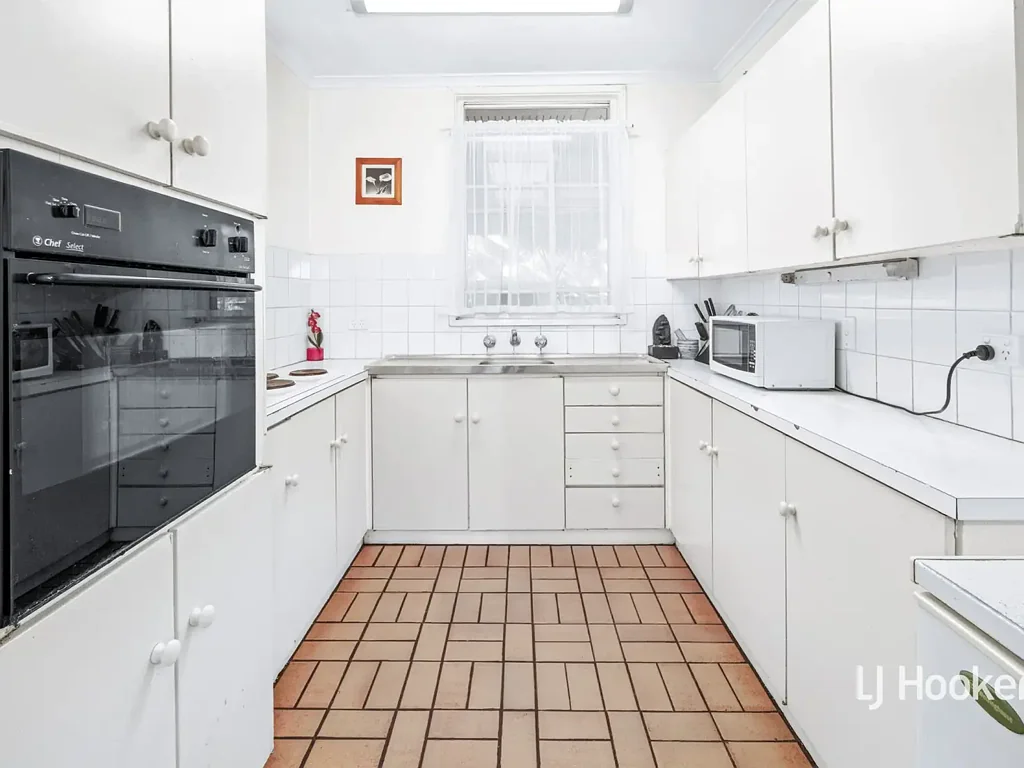 20 Elliott Street, Braitling, NT 870