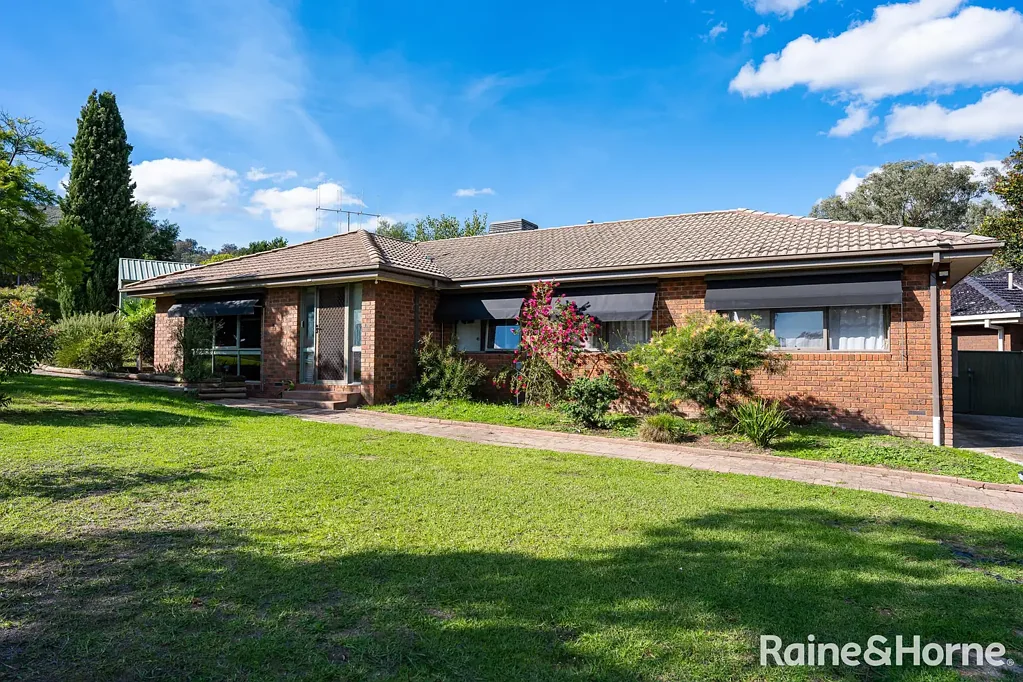 Enjoy Relaxed Family Living