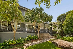 140 Deepwater Road, Castle Cove