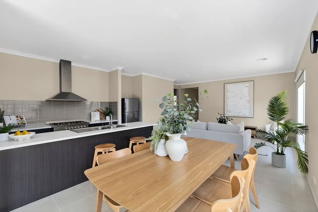 11 Whitfords Drive, Armstrong Creek, VIC 3217