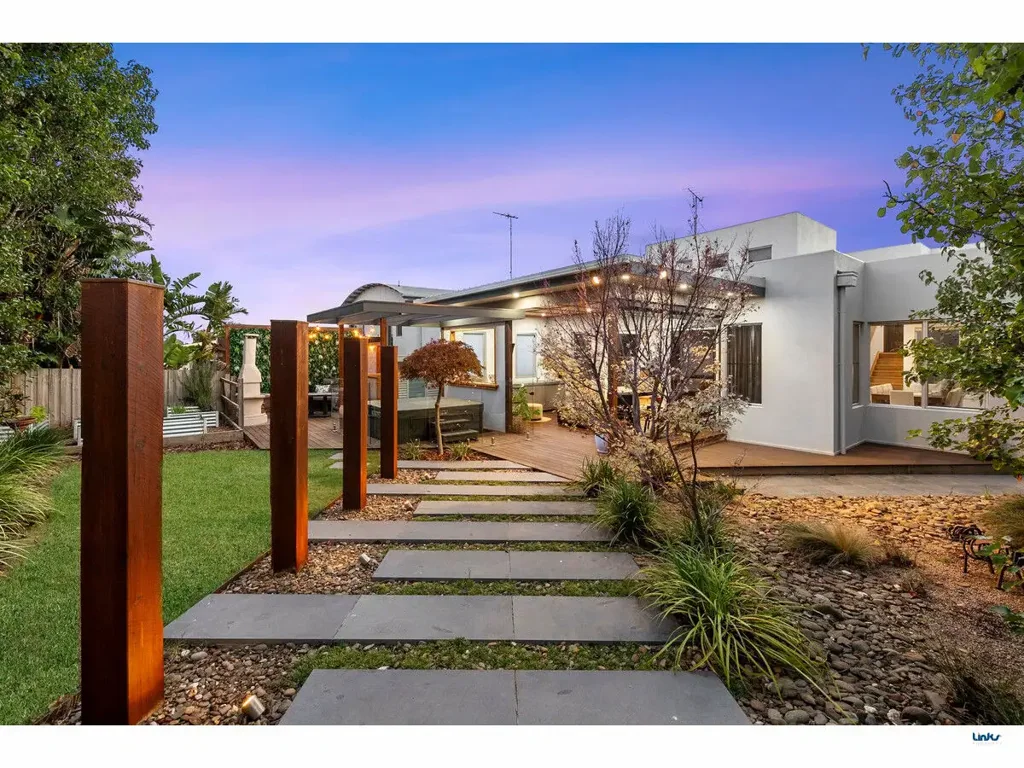 Torquay 4ਬੈੱਡਰੂਮ Stylish Family Living in a Prime Torquay Location