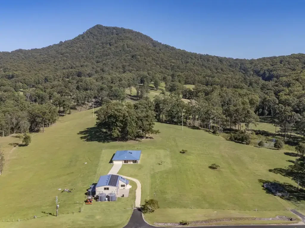 Valla Dual Title Acreage with Architect-Designed Home | 73.76ha in Valla...