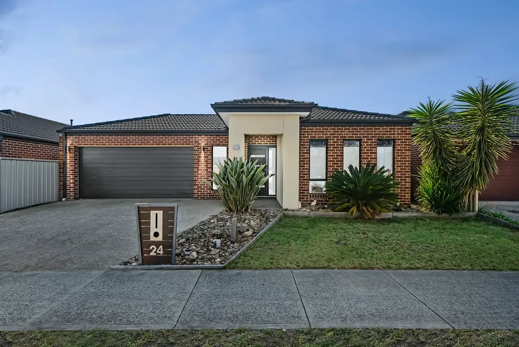24 Isabel Street, Pakenham, VIC 3810