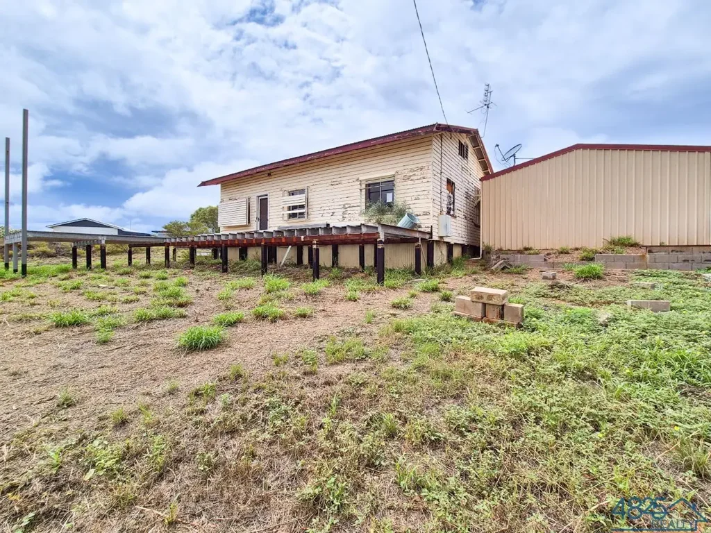 29 Hilton Road, Mount Isa, QLD 4825