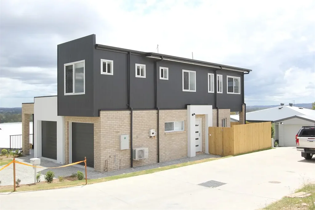 2 STOREY DUAL OCCUPANCY