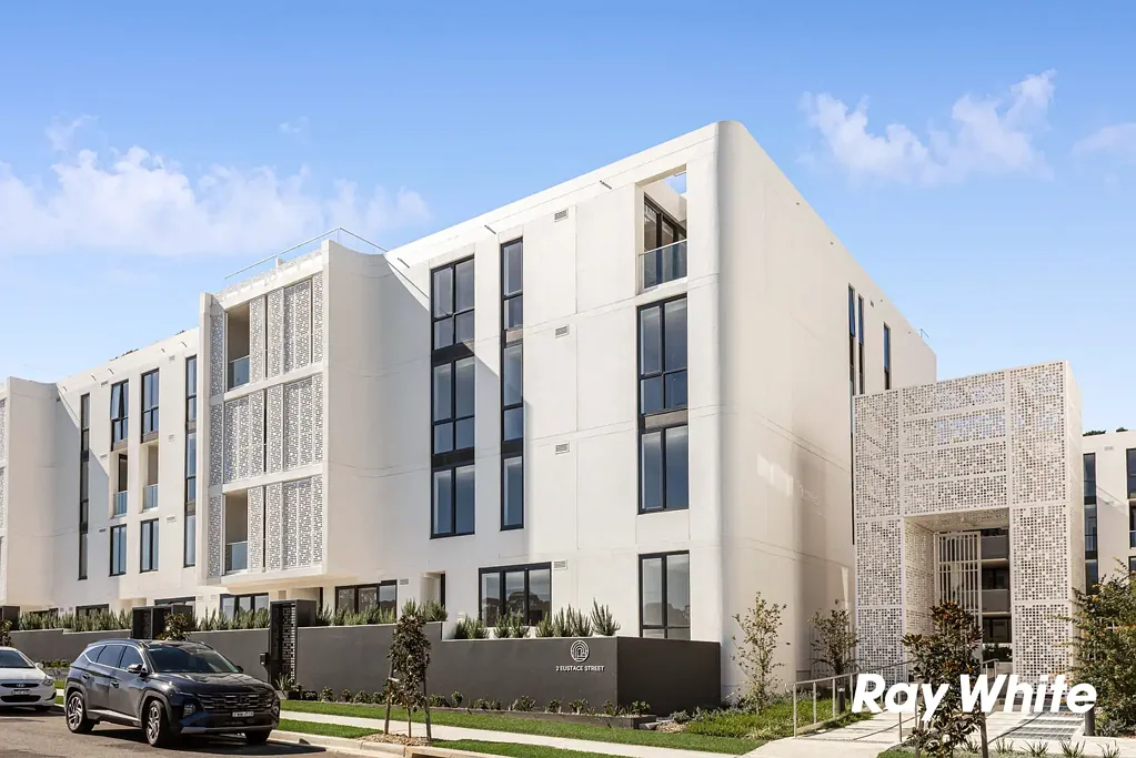 BRAND NEW AND READY FOR YOU | Private Rooftop Garden + Skylight - Luxury Townhouse Style Living