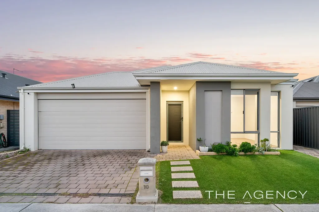 10 Wintergreen Crescent, Treeby, WA 6164