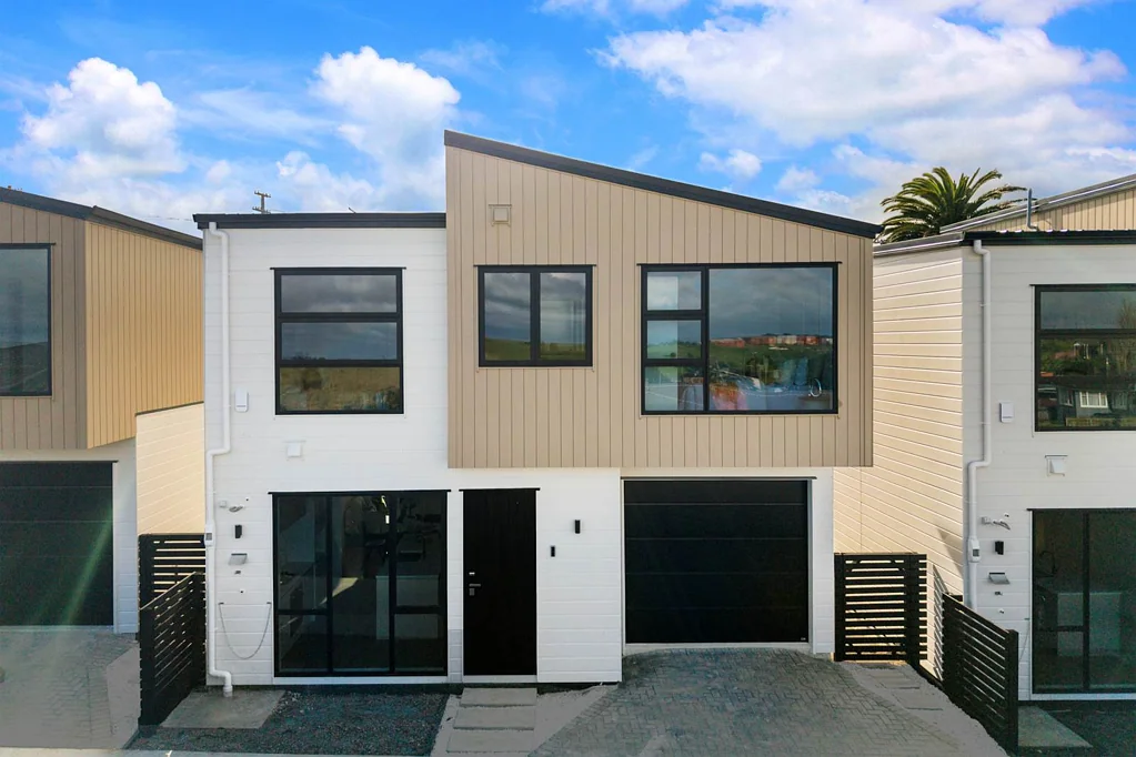 Mangere 4Moenga Freehold Beauty with Reserve Views – Space, St...