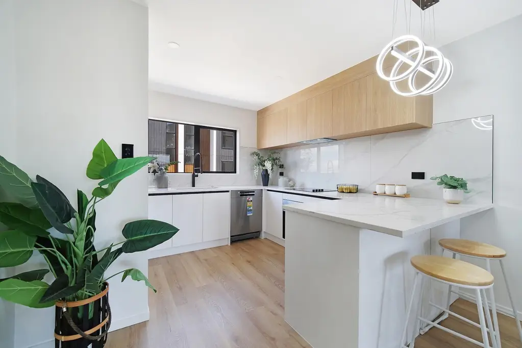 PAKURANGA,3 BEDROOMS
