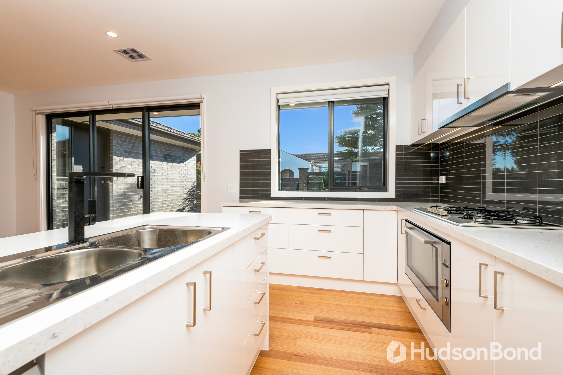 8 GROVER RD, DONCASTER VIC 3108, 0房, 0浴, House