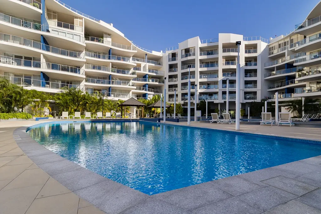 Urangan 2Zimmer Absolute Esplanade - Style, Space & Sea Views
