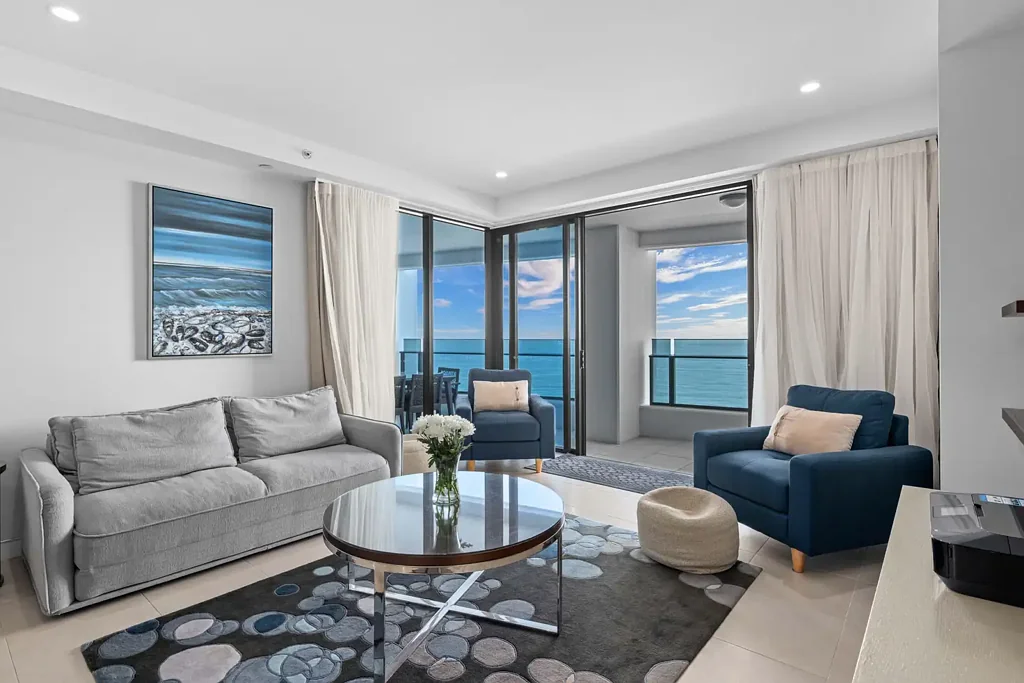 Surfers Paradise 2غرفة نوم Uninterrupted Ocean Views - Owner Committed to Selling