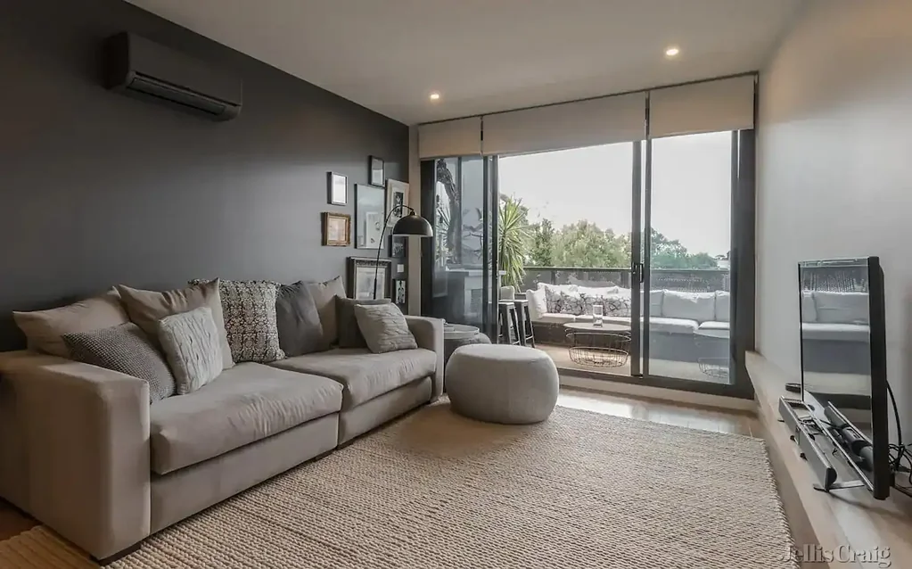 Contemporary, Stylish and Architecturally Designed Apartment