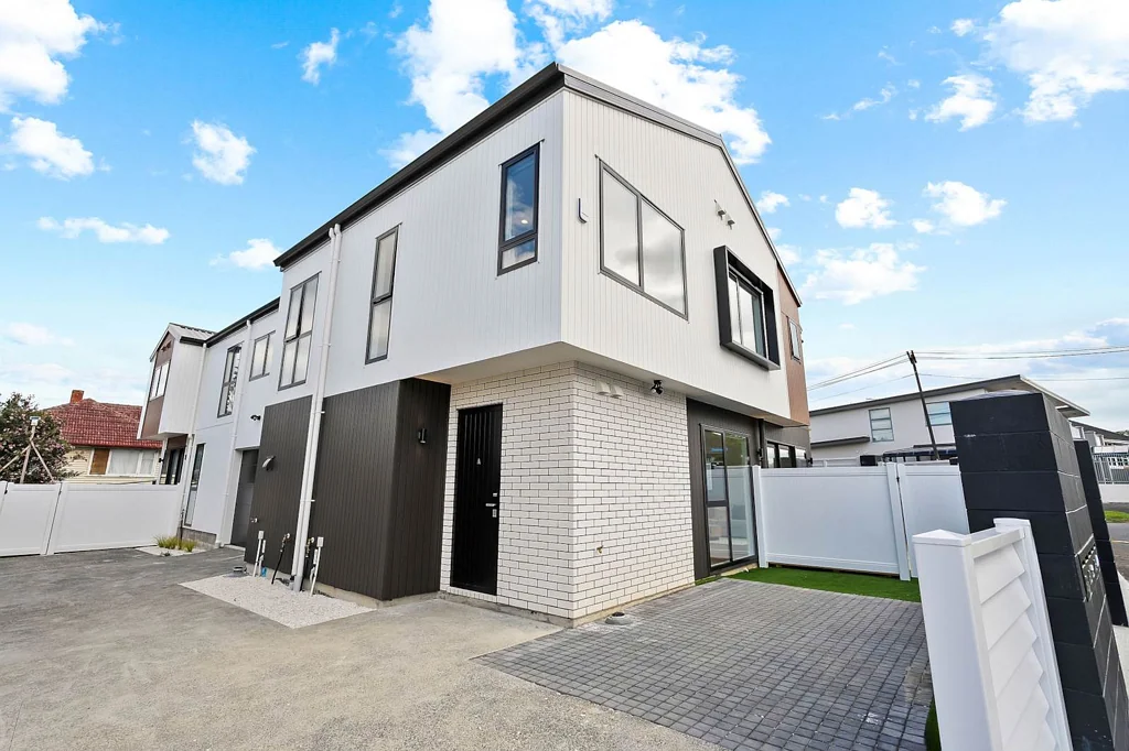 7E Cleland Crescent, Blockhouse Bay, Auckland City, Auckland