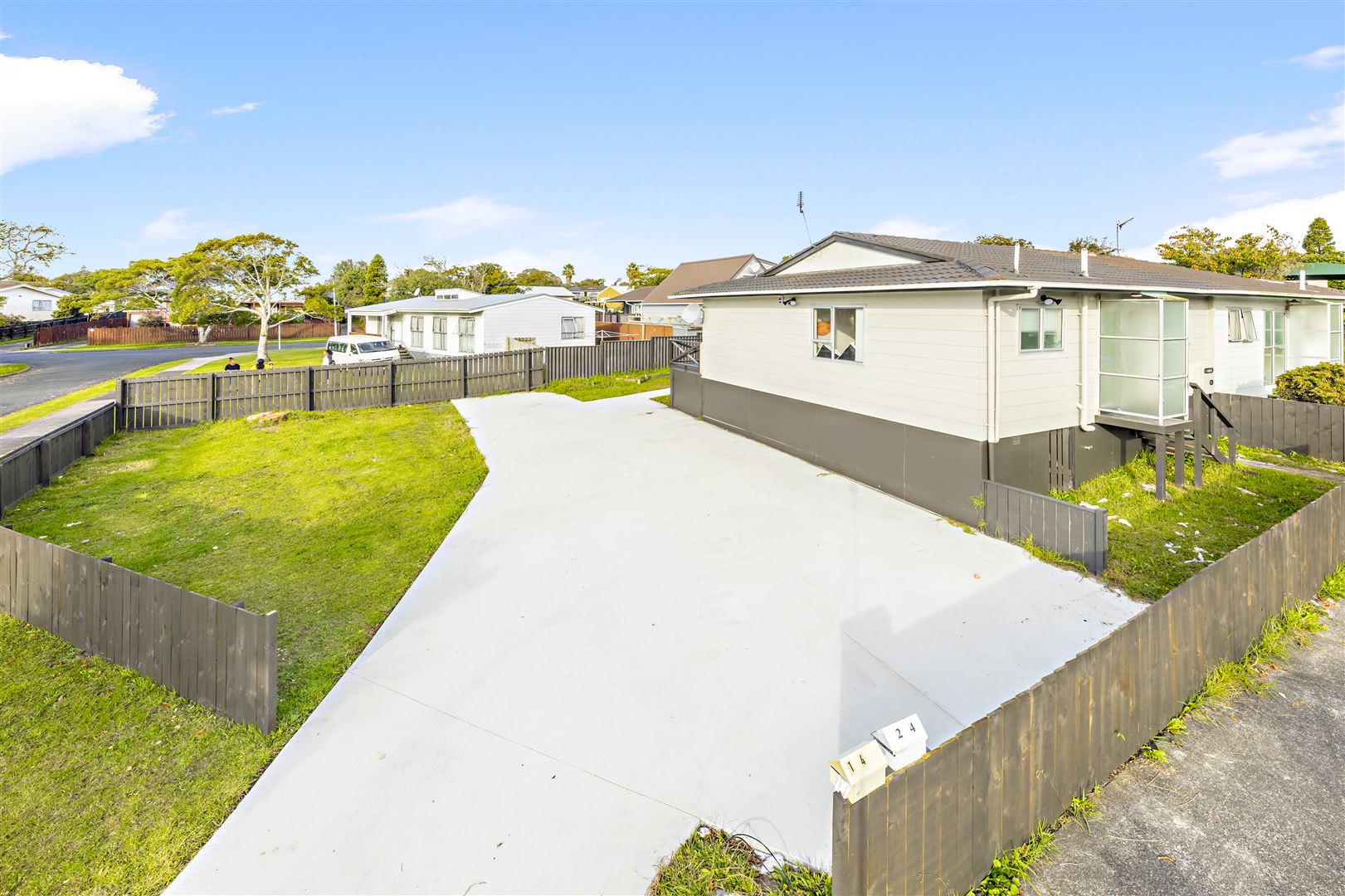 1/4 Slim Place, Clendon Park, Auckland - Manukau, 2 habitaciones, 1 baños