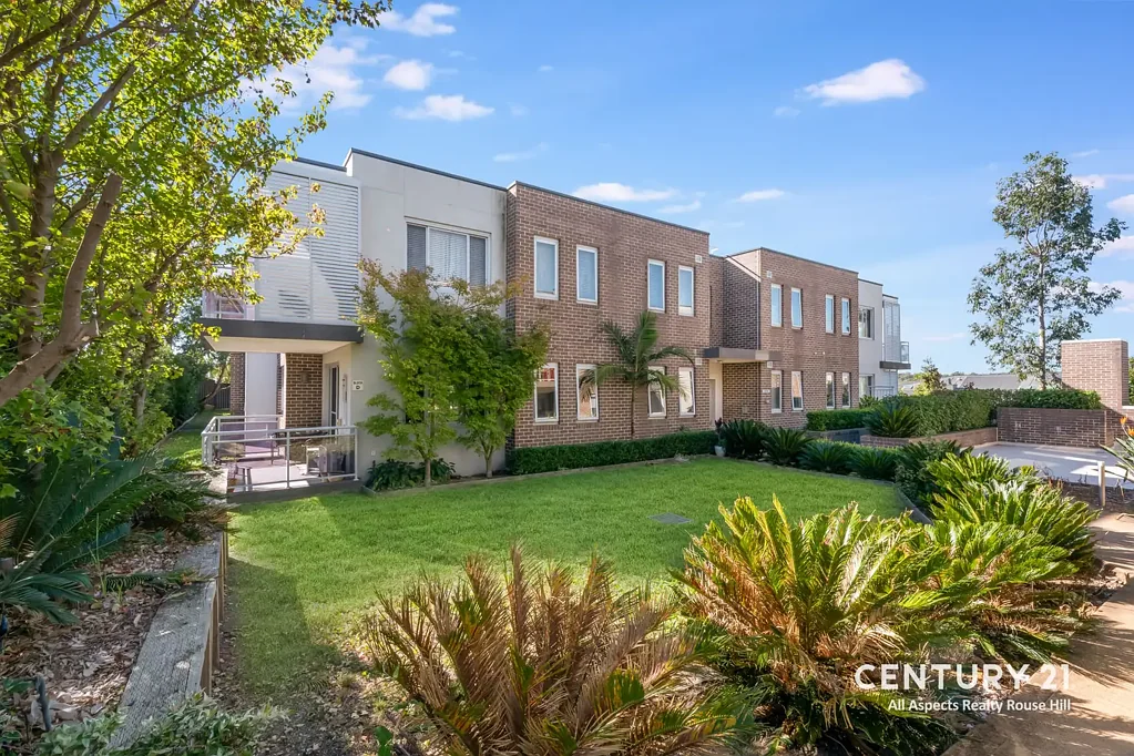 Stylish & Low-Maintenance Living in Prime Location