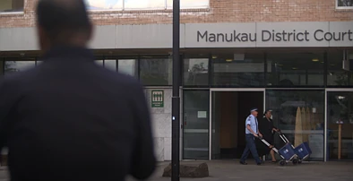 被控洗钱$180万！奥克兰男子护照没收，面临监禁惩罚！受害者遍布全国多地……