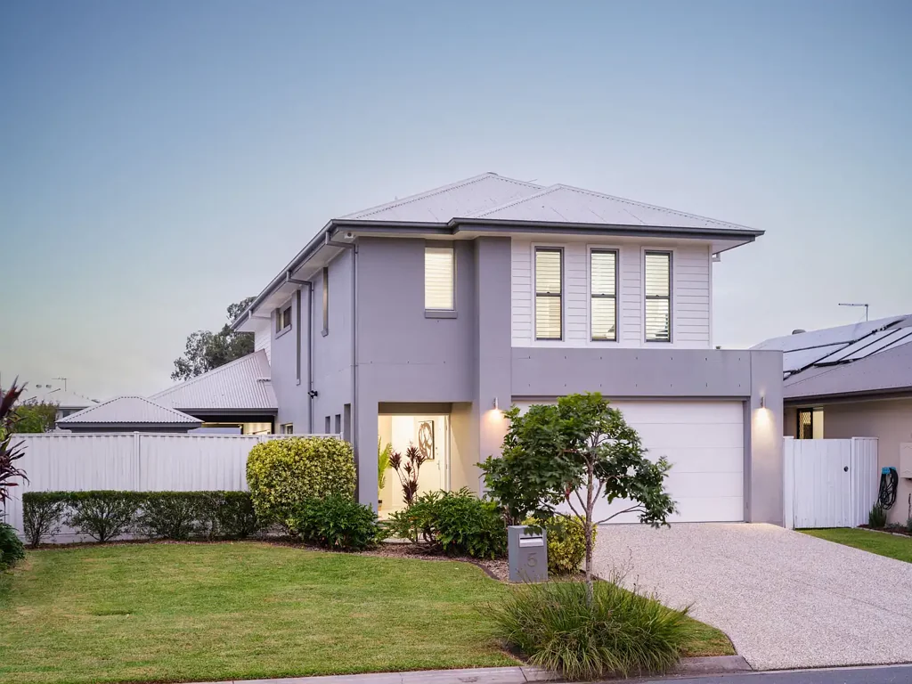 5 Finnegan Circuit, Oxley, QLD 4075
