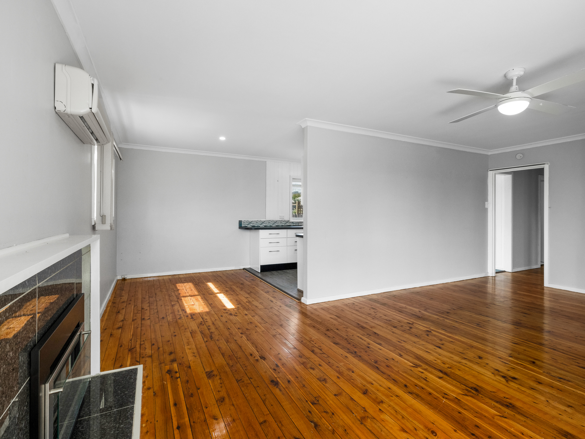 424 ROSS CCT, LAVINGTON NSW 2641, 0 habitaciones, 0 baños, House