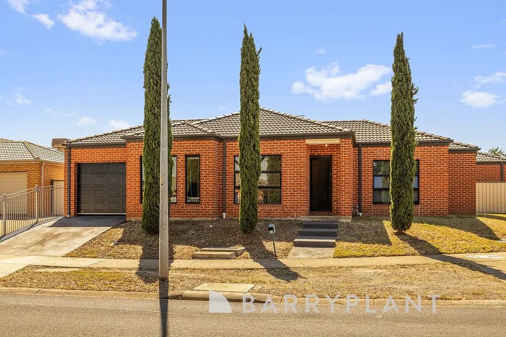 42 Christina Crescent, Kurunjang, VIC 3337