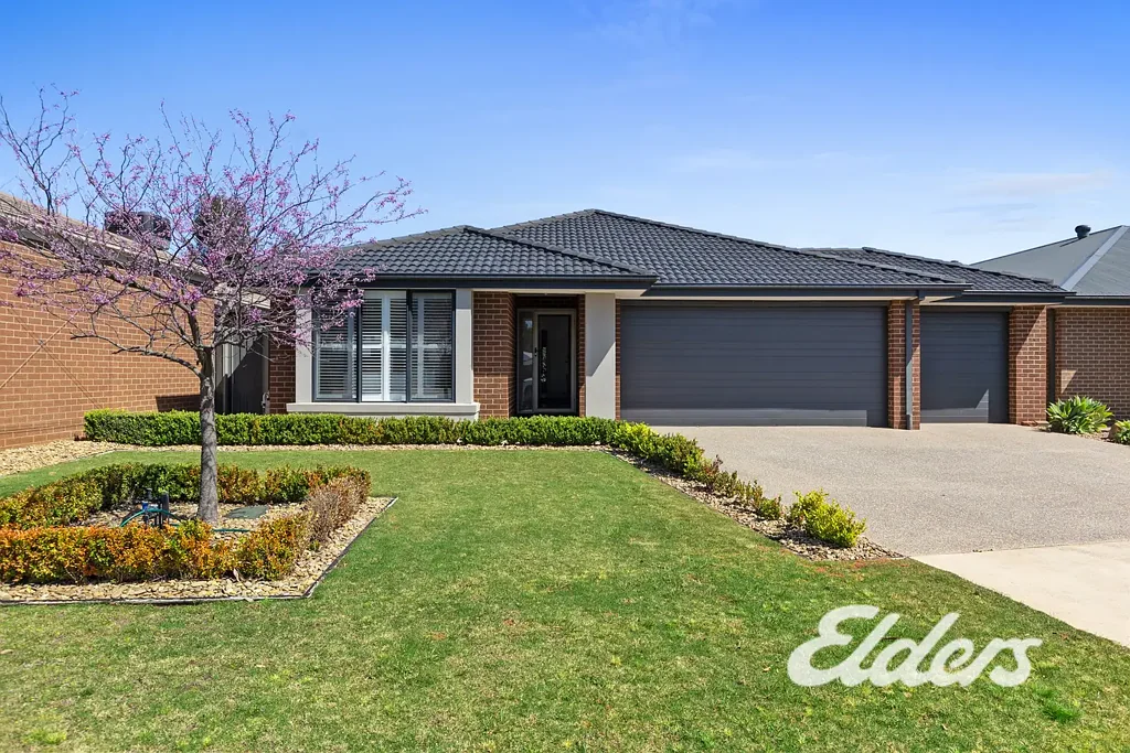 Yarrawonga 4ਬੈੱਡਰੂਮ Stylish, Ultra Low-Maintenance Four-Bedroom Residence in Prestigious Golfing Estate.