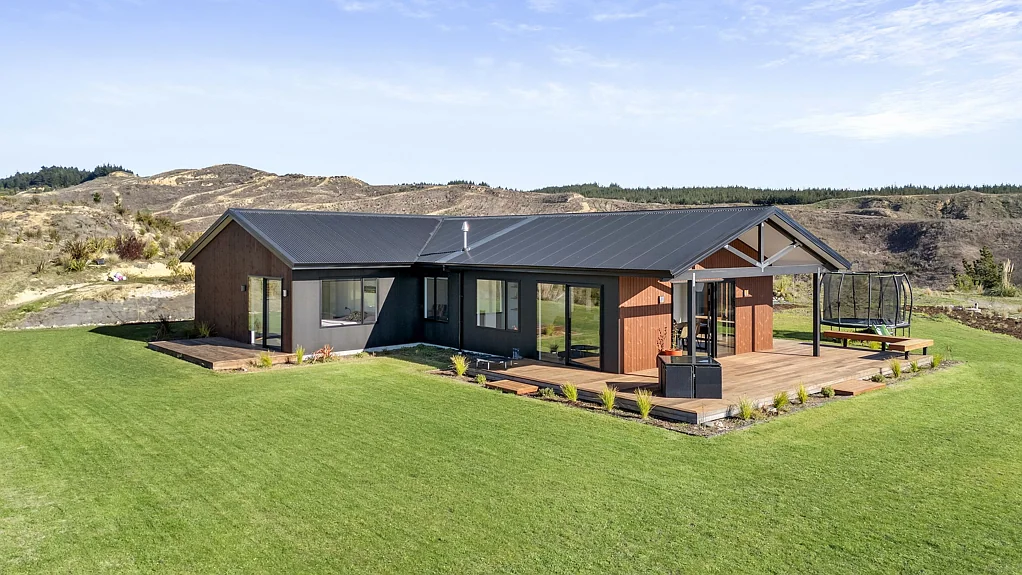 Upper Moutere 4 Bedroom Modern Living, Remarkable Views