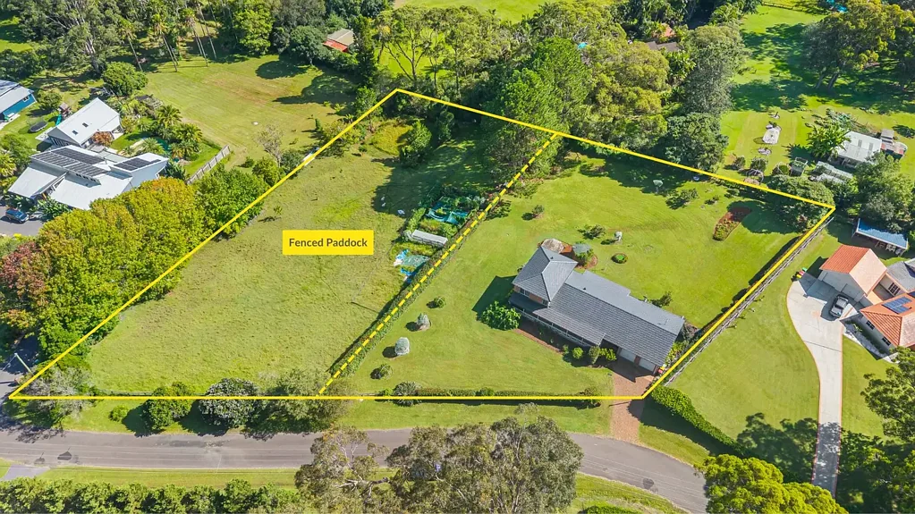 Tumbi Umbi 4 Bedroom Tranquil Acreage Living with Endless Potential on 1.9 Usable Acres