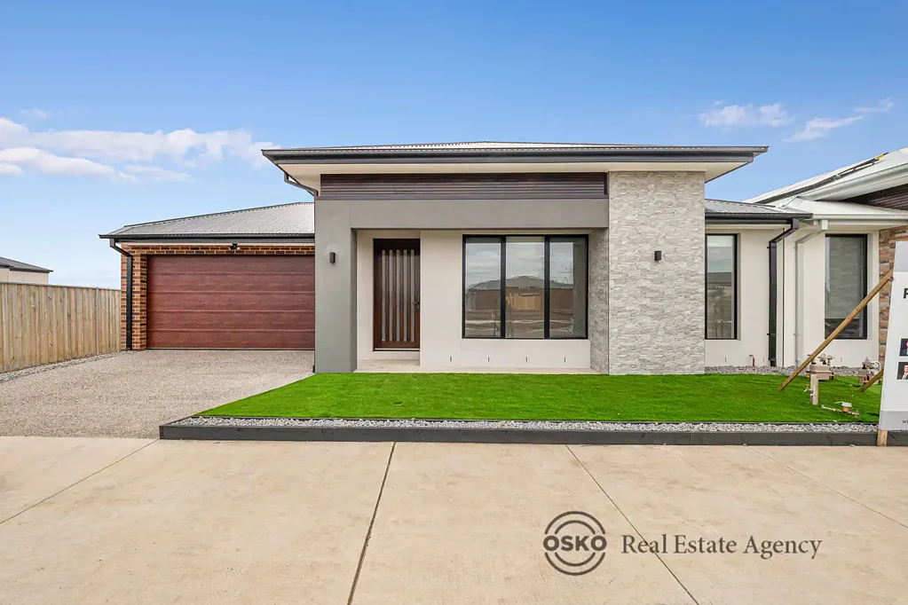 🏡🔥 BRAND NEW LUXURY LIVING IN LARA - 4 BED, 2 BATH, WIP & REFRIGERATED COOLING, DOUBLE GARAGE! 🔥🏡