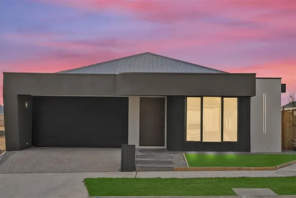 Contemporary Living with Space, Style and Convenience