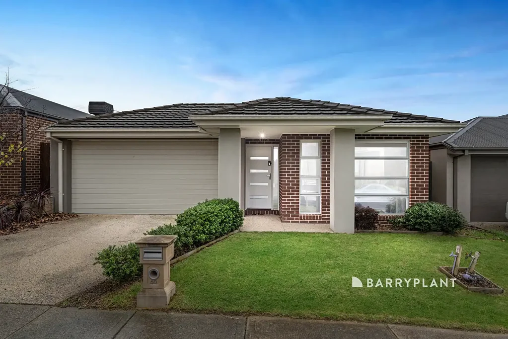 Clyde North 4 Slaapkamer Modern Family Living with Comfort & Convenience