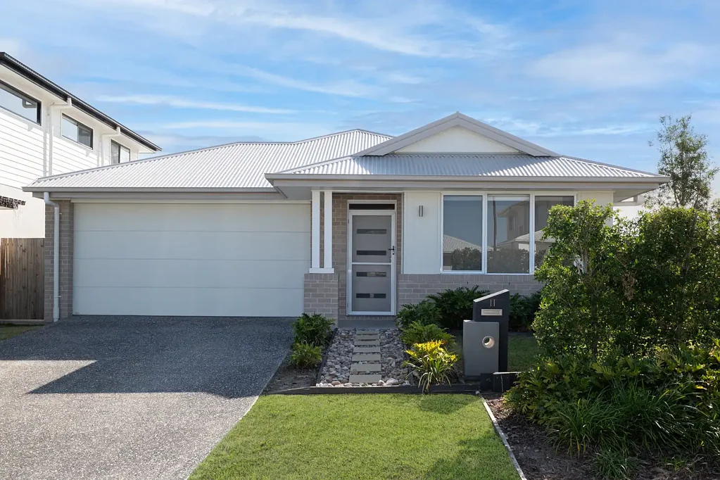 Banya 4 Bedroom Corner Block Living | 4 Bed + Media | Move-In Ready