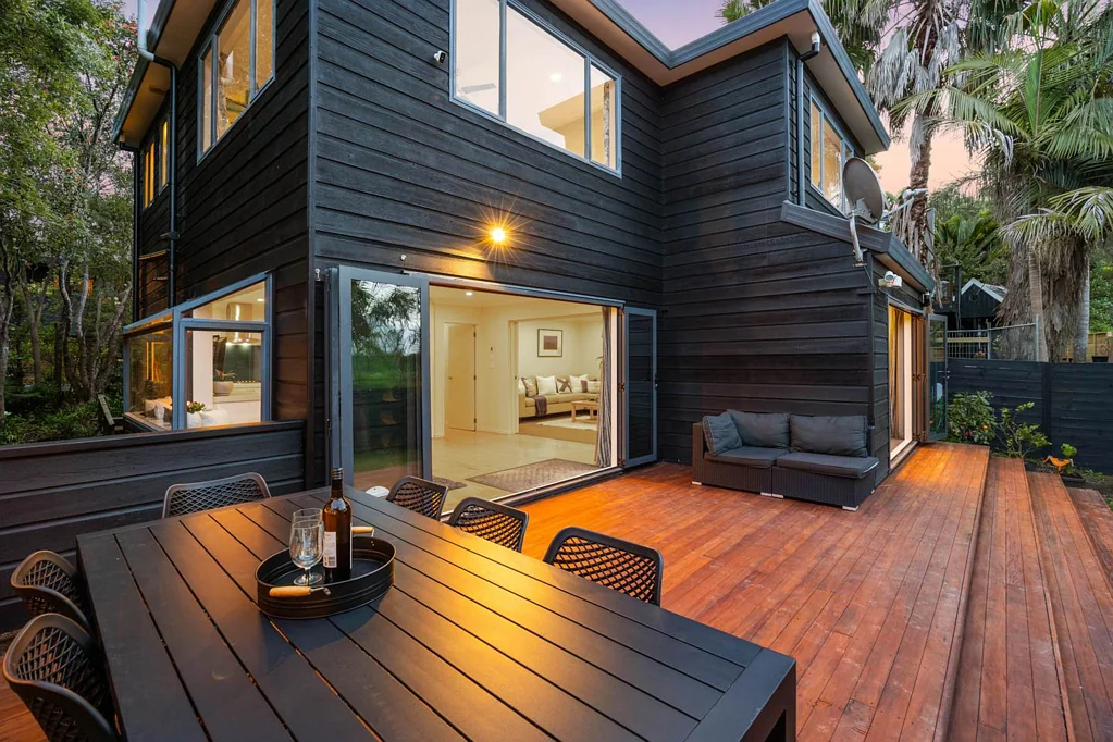 Birkenhead 4कमरा Private Oasis in Central Birkenhead!