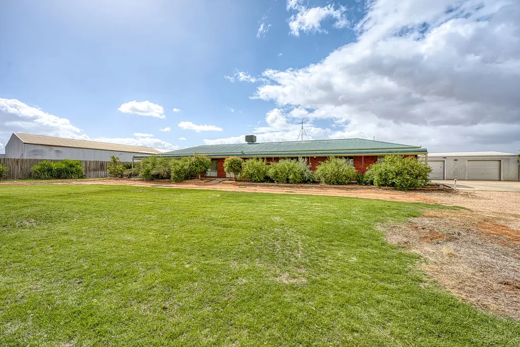 38 Madang Road, Robinvale, VIC 3549