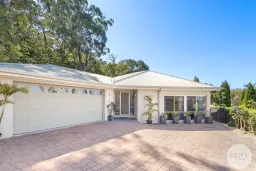 10a The Anchorage, Corlette