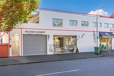 Modern Luxury in the Heart of Epsom