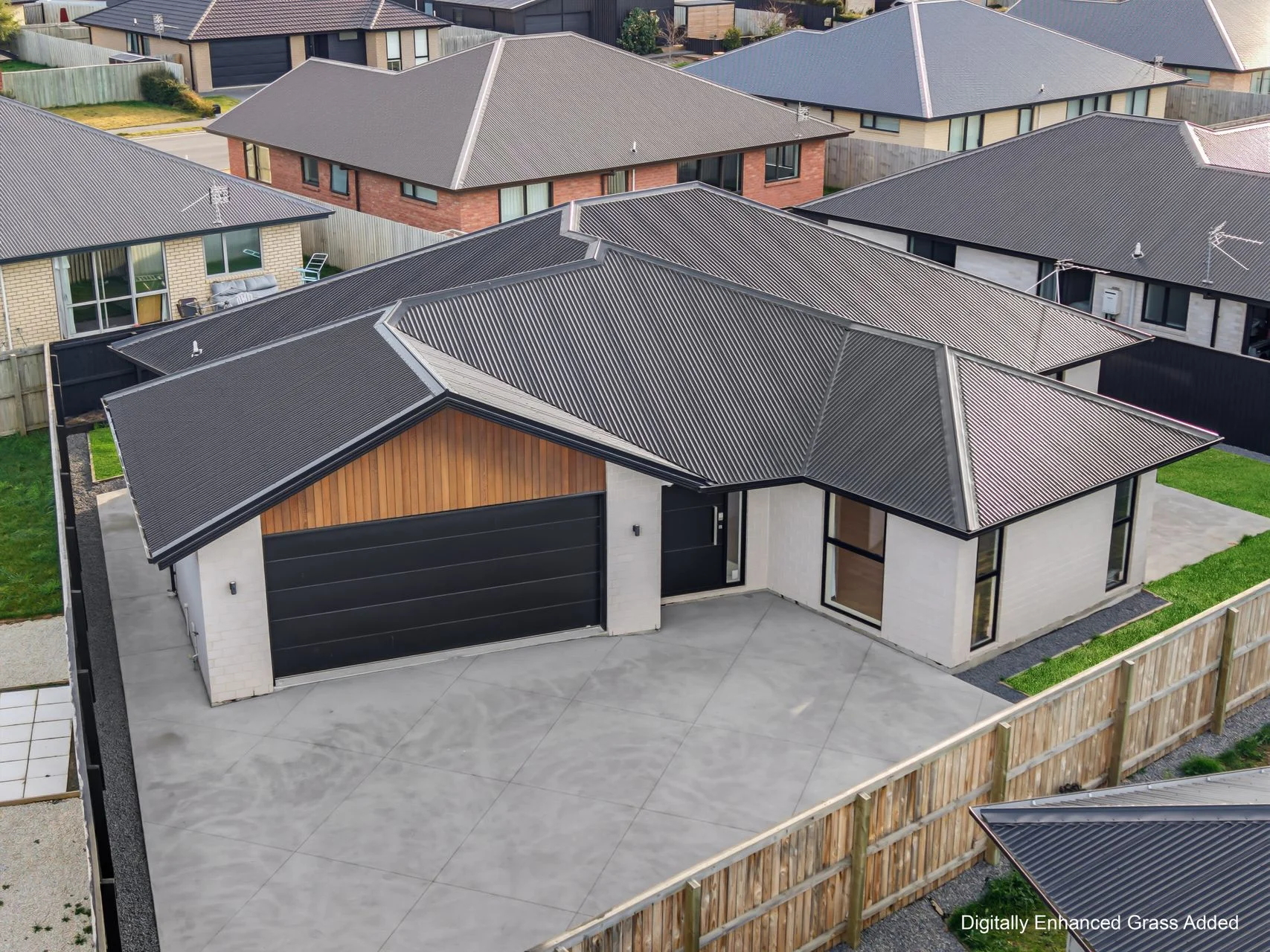 Rolleston 4ห้องนอน As New 4 Bed Home with upgrades+Close to amenities