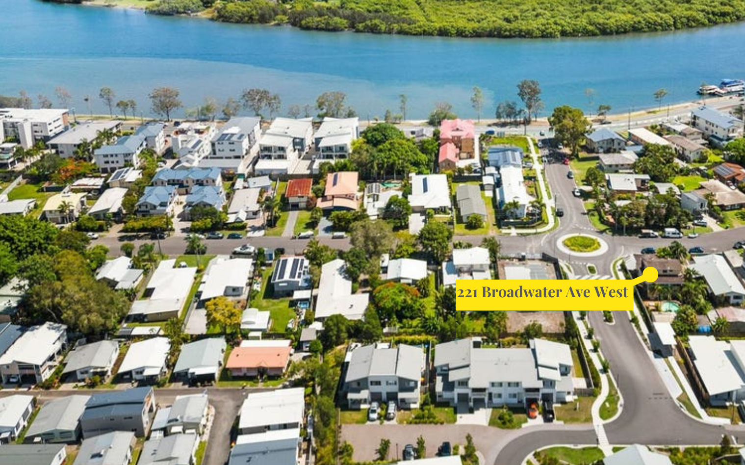 221 BROADWATER AV WEST, MAROOCHYDORE QLD 4558, 0 રૂમ, 0 બાથરૂમ, House