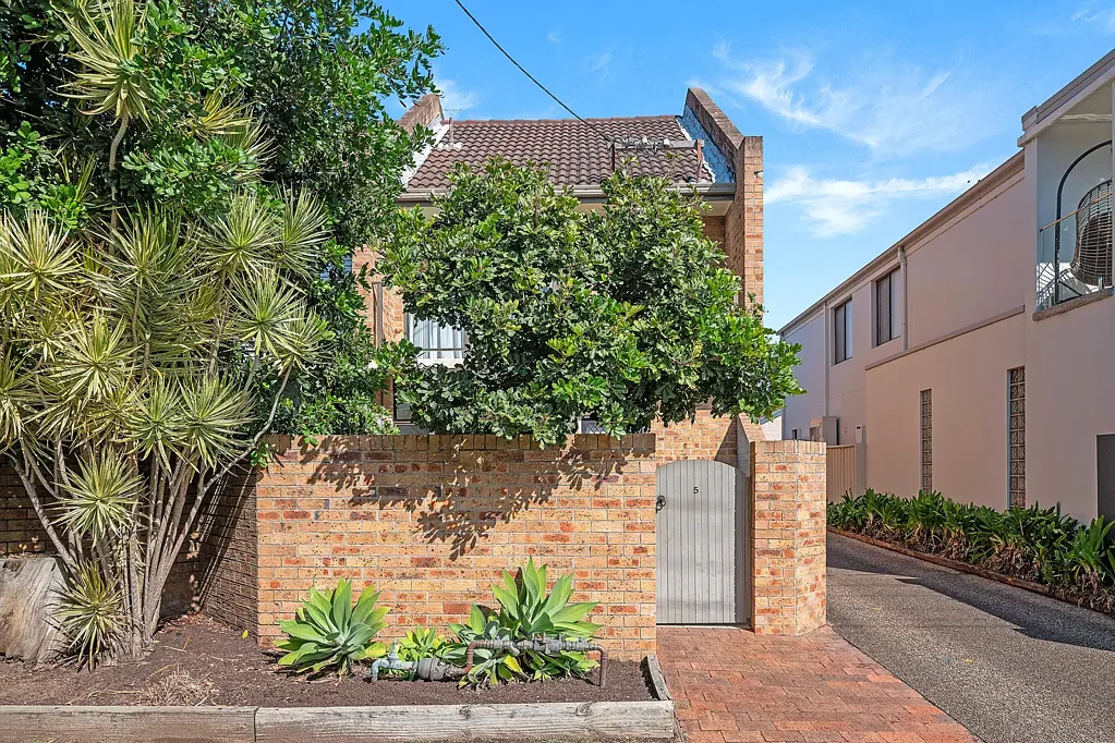 Merewether 2कमरा Put Simply, Coastal Charm in Merewether