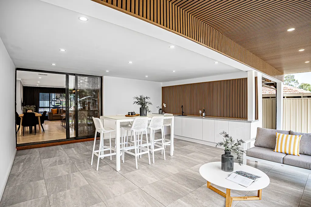 7 Lugarno Street, Redwood Park, SA 5097